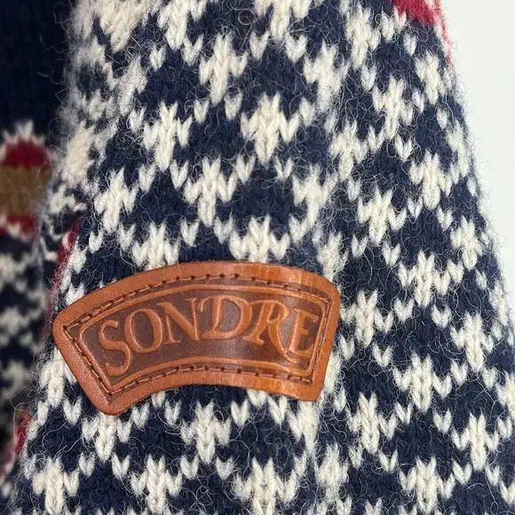Sondre Nordic Wool Fair Isle Sweater Mens Size Medium Metal Clasp Closure - Picture 3 of 6